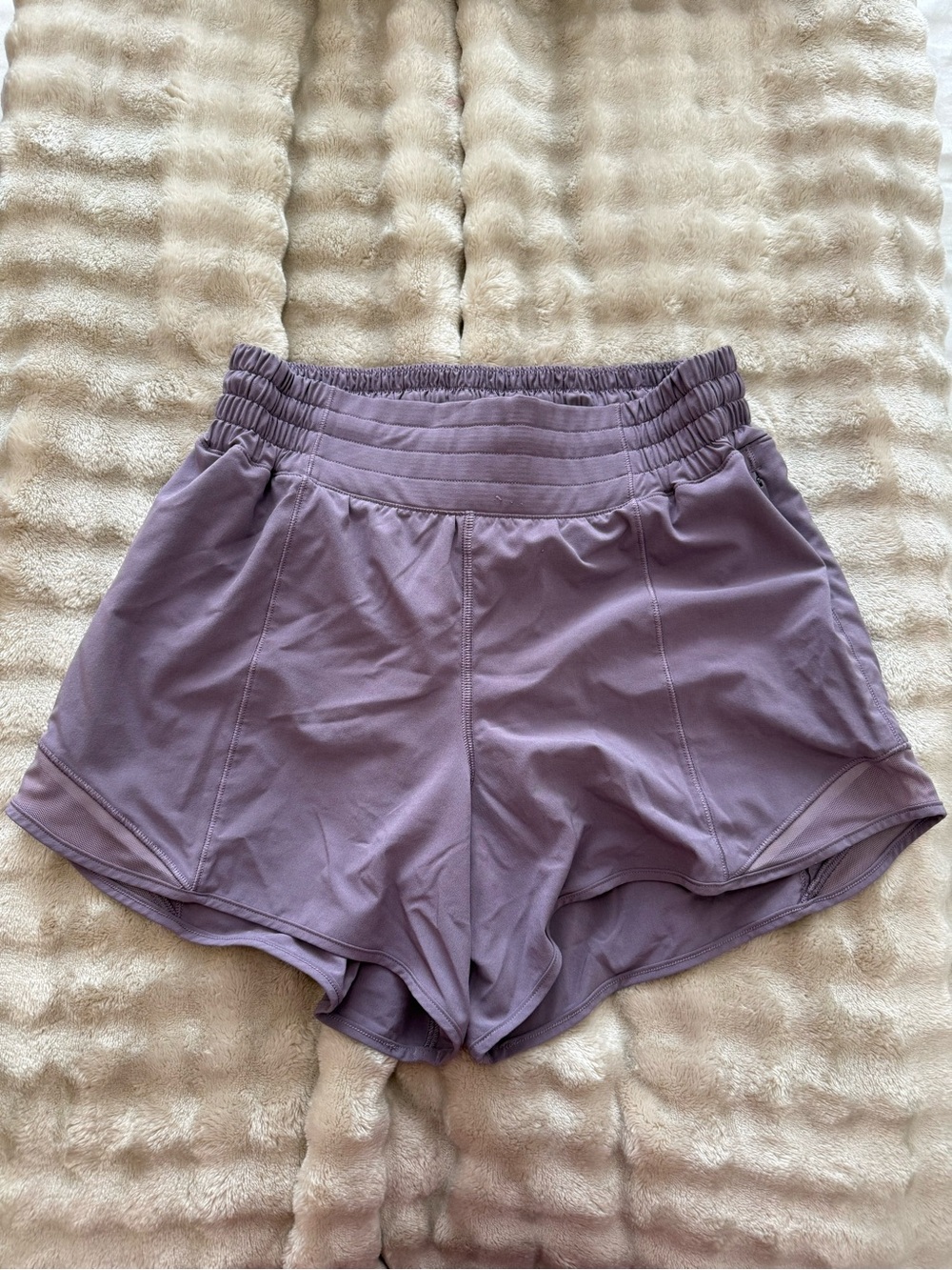 lululemon athletica Women's High-Rise Hotty Hot shorts